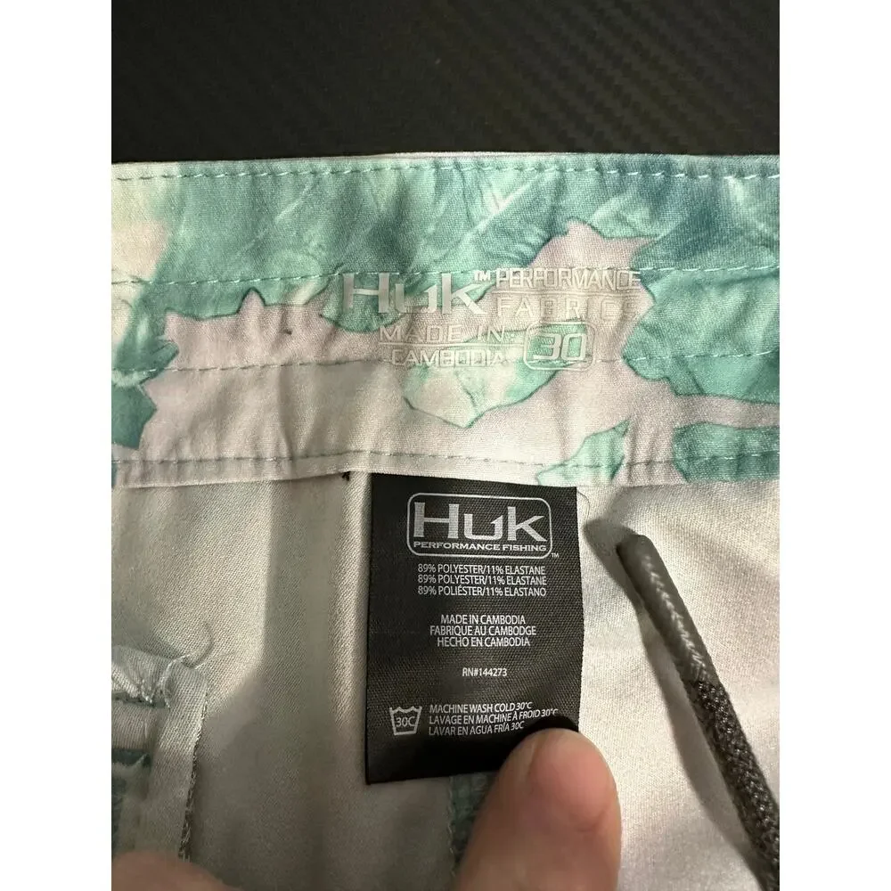 Huk Performance Fishing Pursuit Mossy Oak Fracture Board Short Size 30